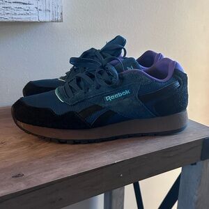 Reebok Men’s Blue and Purple Sneakers